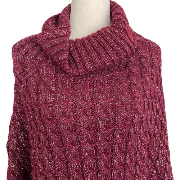 Cato Poncho Sweater One Size Burgundy Metallic Threads Chunky Knit Women Top - Picture 4 of 7